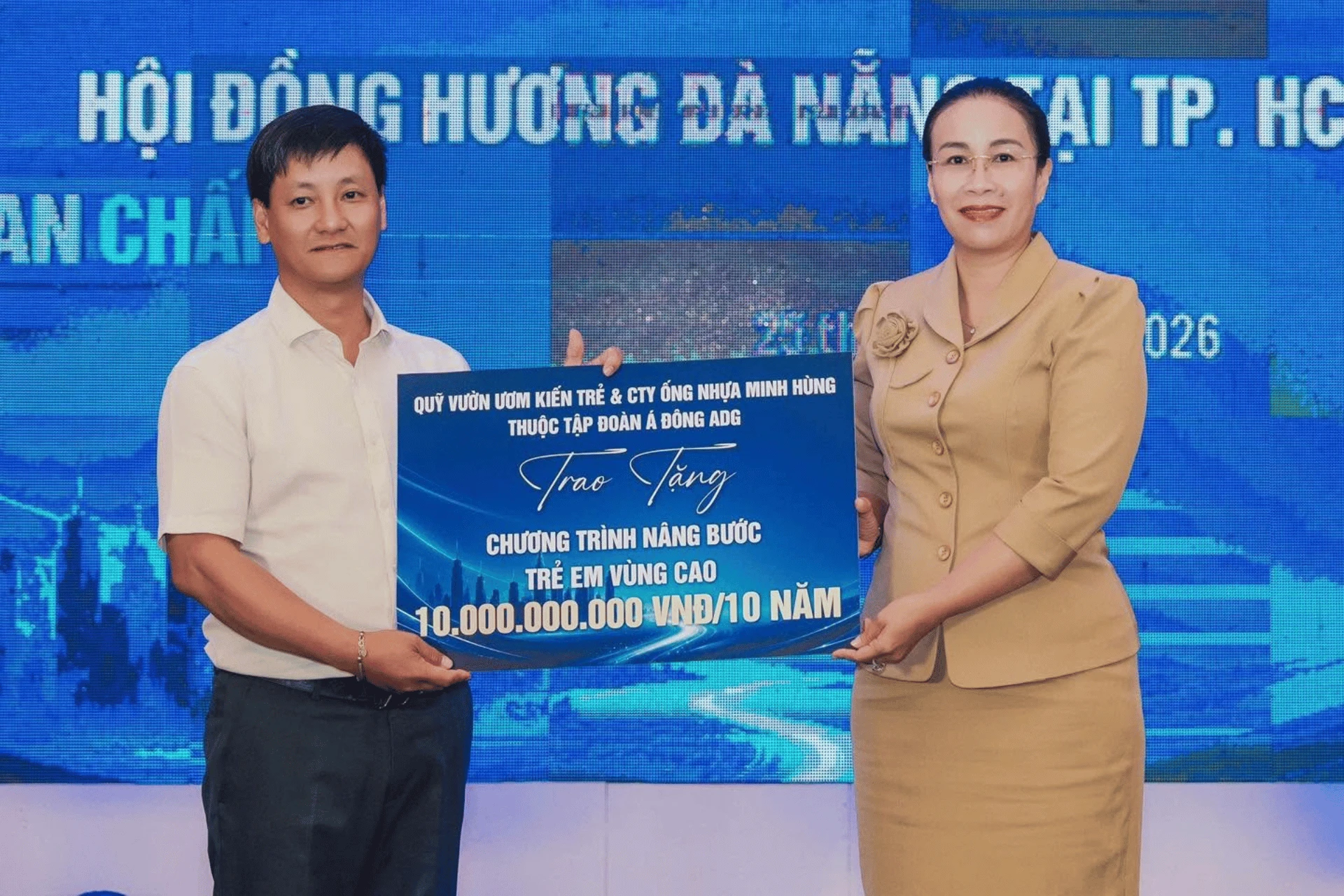 Á ĐÔNG ADG VÀ CHỦ TỊCH HỒ HOÀNG BẢO VINH: HÀNH TRÌNH 17 NĂM KIẾN TẠO CHUỖI GIÁ TRỊ NGÀNH NHỰA VÀ DẤU ẤN TIÊU BIỂU 2026 – ảnh 3