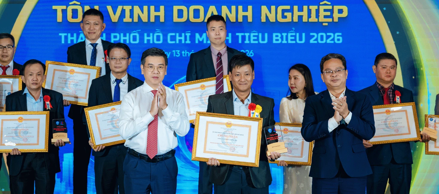 Á ĐÔNG ADG VÀ CHỦ TỊCH HỒ HOÀNG BẢO VINH: HÀNH TRÌNH 17 NĂM KIẾN TẠO CHUỖI GIÁ TRỊ NGÀNH NHỰA VÀ DẤU ẤN TIÊU BIỂU 2026