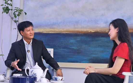 TỪ KHỞI ĐẦU ĐẦY THÁCH THỨC ĐẾN DOANH NGHIỆP VỮNG MẠNH: CÂU CHUYỆN Á ĐÔNG QUA LỜI DOANH NHÂN HỒ HOÀNG BẢO VINH